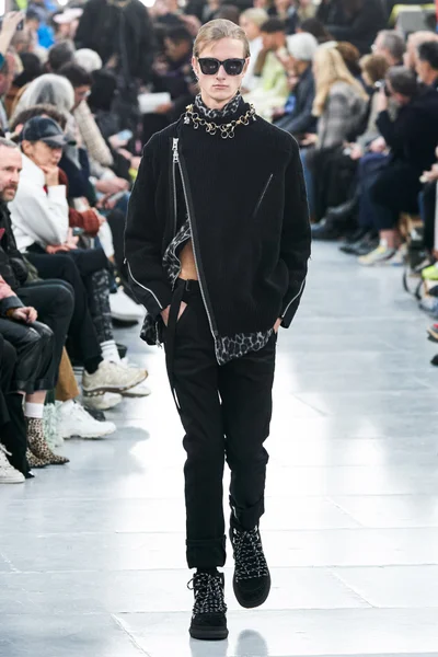 Look 55
